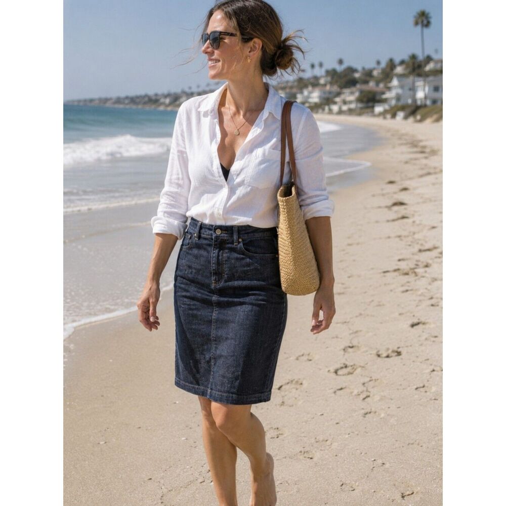Lilly Pulitzer Dempsey Palm Beach Fit Denim Skirt Size 10 Preppy Coastal Beachy